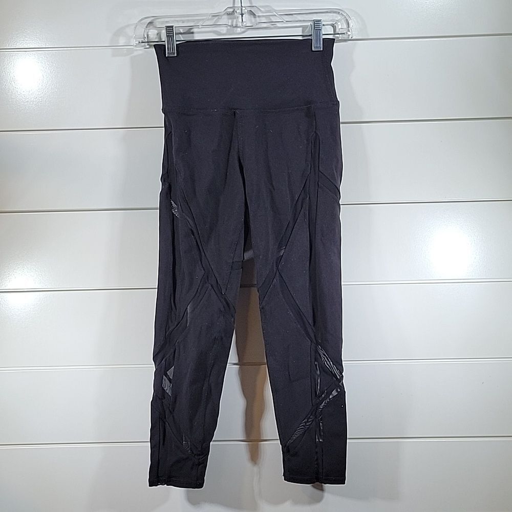Alo Cropped Leggings Mesh Leg Detail Size XS